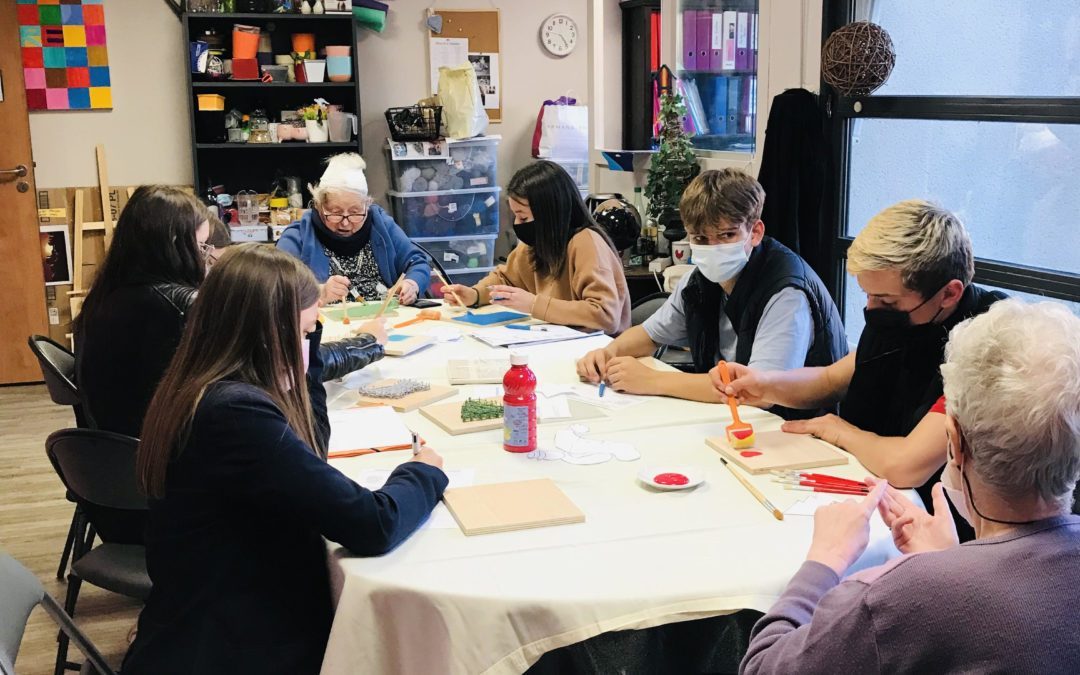 Du string Art avec les résidents de l’EHPAD